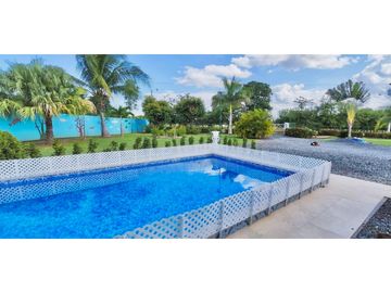 VENTA DE CASA EN AGUADULCE CON PISCINA 8,000 MT2