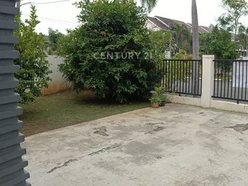 Rumah Hoek Bagus Di Cluster Aralia Harapan Indah Bekasi