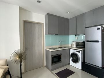 2 Bedroom Condo for sale at Rhythm Sukhumvit 36-38