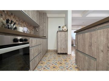 VENTA DE HERMOSA CASA MEDIANERA REMODELADA BARRIO LA VILLA PEREIRA