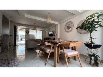VENTA DE HERMOSA CASA MEDIANERA REMODELADA BARRIO LA VILLA PEREIRA