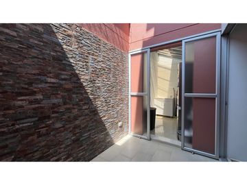 VENTA DE HERMOSA CASA MEDIANERA REMODELADA BARRIO LA VILLA PEREIRA