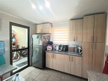 VENTA CASA BUIN LINDEROS PISCINA QUINCHO