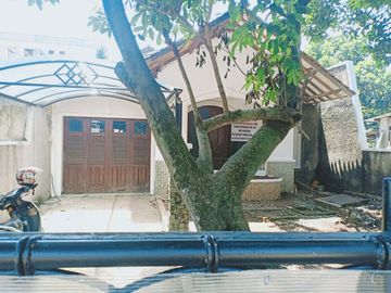 Rumah Dijual di Cirendeu Dekat MRT Lebak Bulus