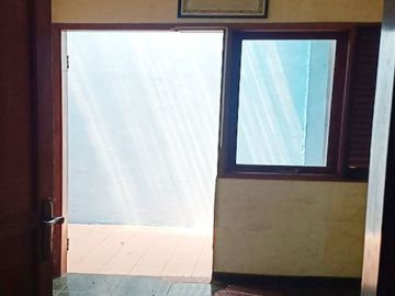 Rumah Dijual di Cirendeu Dekat MRT Lebak Bulus