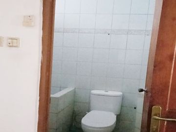Rumah Dijual di Cirendeu Dekat MRT Lebak Bulus