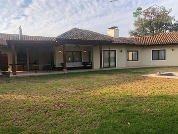 Casa en parcela venta de 4D/6B estar piscina en Carampangue