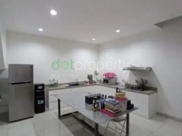 DIJUAL RUMAH 2.5 LANTAI FULL RENOF DI CLUSTER MISSISIPPI, JGC