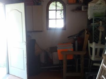 CHALET CON 3 DORMITORIOS (1 CON BAÑO EN SUITE) .
