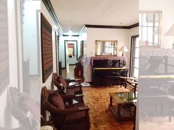 SEMI-FURNISHED 4BR TOWNHOUSE FOR SALE IN SAN MIGUEL VILLAGE