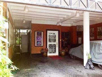 SEMI-FURNISHED 4BR TOWNHOUSE FOR SALE IN SAN MIGUEL VILLAGE