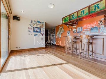 Casa en venta de 5 dorm. en Lo Barnechea