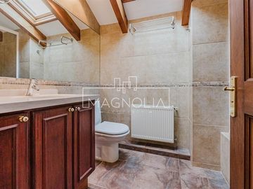 Casa en venta de 5 dorm. en Lo Barnechea