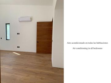 Casa con doble altura, jardin interior, cocina de ultralujo, paneles solares, gr