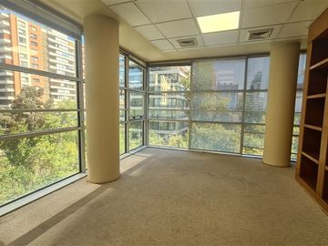 Oficina Arriendo Las Condes 165m Amblada rebajada Malcantara