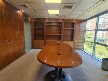 Oficina Arriendo Las Condes 165m Amblada rebajada Malcantara