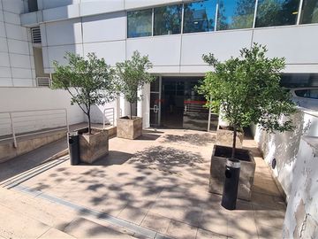 Oficina Arriendo Las Condes 165m Amblada rebajada Malcantara