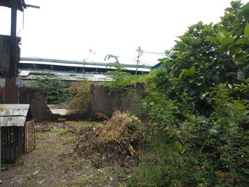 Gudang Ex Bengkel Di Kalibaru Senen Jakarta Pusat