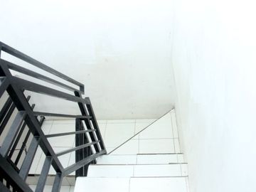 Rumah bekas murah TAMAN FRAMBOSA VIDA BEKASI