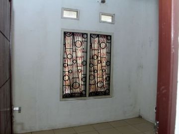 Rumah bekas murah TAMAN FRAMBOSA VIDA BEKASI