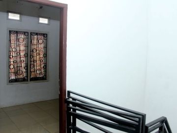Rumah bekas murah TAMAN FRAMBOSA VIDA BEKASI