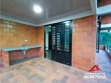 Casa campestre en parcelación, Morelia, Pereira
