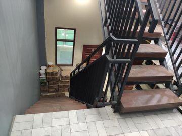 Dijual Ruko Bekas Toko Material