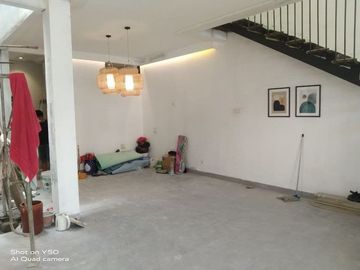 Rumah modern siap huni murah bebas banjir di duren sawit jakarta