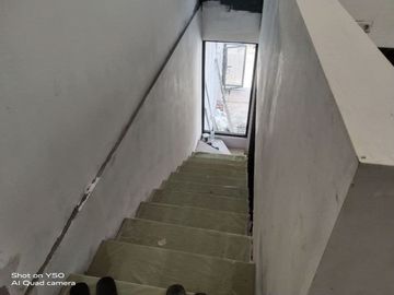 Rumah modern siap huni murah bebas banjir di duren sawit jakarta