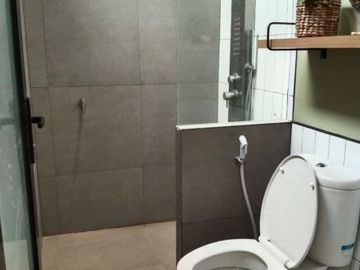 Rumah modern siap huni murah bebas banjir di duren sawit jakarta