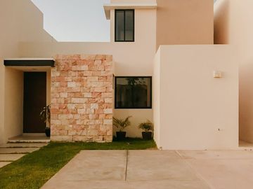 CASAS EN VENTA EN MERIDA EN PRIVADA CON AMENIDADES EN CARRET A CONKAL