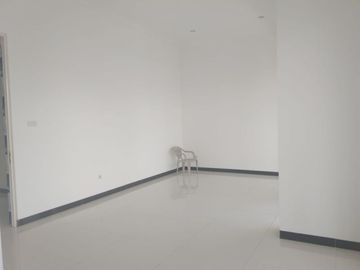 Rumah Murah Gress 2 Lantai Wisma Permai Tengah