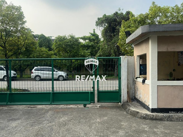 Pabrik Delta Silicon di Lippo Cikarang