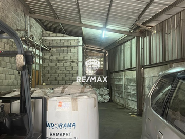 Pabrik Delta Silicon di Lippo Cikarang