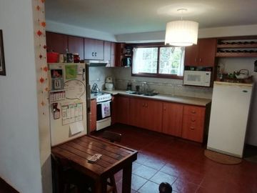 Chalet 4 ambientes en venta zona Estrada