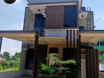 Townhouse muslim mewah akses tol & LRT Jakarta Timur