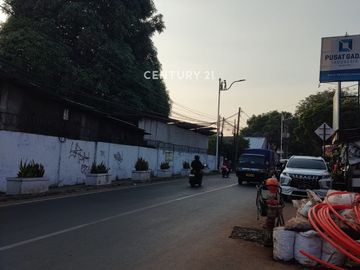 Rumah Dan Tempat Usaha Luas Dan Strategis Di Penggilingan S9728