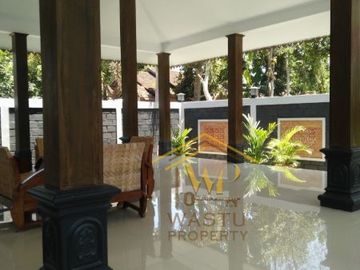 JOGLO KLASIK KAYU JATI DI PRAMBANAN
