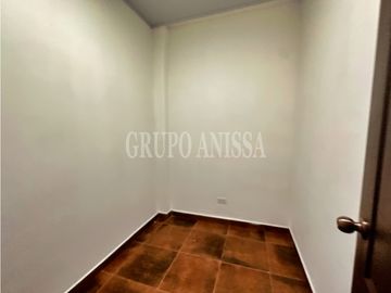 Se Vende Moderna Casa con Vistas y Piscina En Altos del Maria