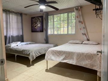 Venta de terreno y casa en Altos de Cerro Azul