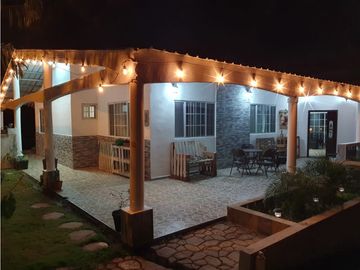 Venta de terreno y casa en Altos de Cerro Azul