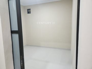 Best Deal Rumah Di Jatisampurna Bekasi  LT 140m LB 200m