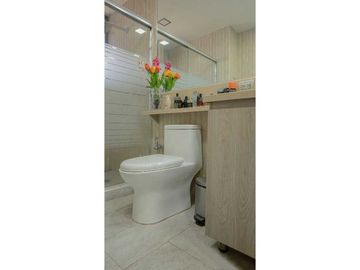 DEPARTAMENTO REMODELADO Y AMOBLADO EN VENTA HILTON COLON TORRE 1