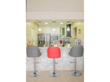 DEPARTAMENTO REMODELADO Y AMOBLADO EN VENTA HILTON COLON TORRE 1