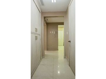 DEPARTAMENTO REMODELADO Y AMOBLADO EN VENTA HILTON COLON TORRE 1