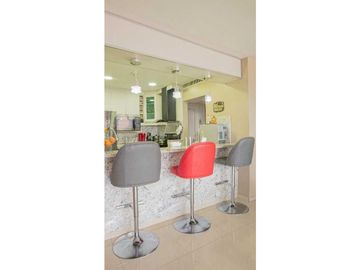 DEPARTAMENTO REMODELADO Y AMOBLADO EN VENTA HILTON COLON TORRE 1