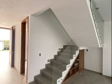 CASA EN FRACC. BOSQUE CEDROS