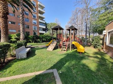 Departamento en venta de 3 dorm.a pasos de Portal la Dehesa