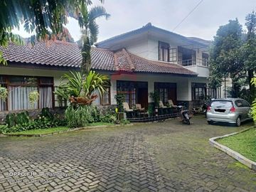 Rumah asri sejuk nyaman lokasi terbaik di Sariwangi, Cihanjuang, Bandung barat.
