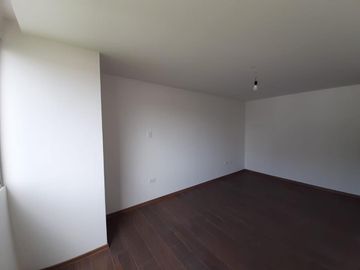 HERMOSO DEPARTAMENTO EN VENTA  (SECTOR PONCEANO)